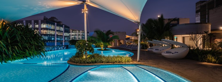 Pool at Bay Club, Mumbai