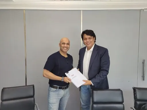 Signing of the Holiday Inn, Greater Noida agreement